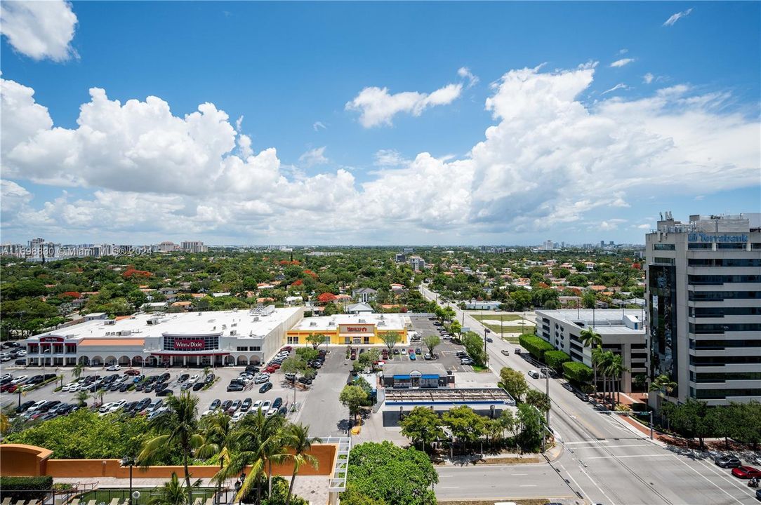 For Sale: $590,000 (2 beds, 2 baths, 1200 Square Feet)