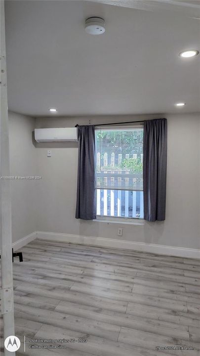 For Rent: $1,950 (2 beds, 1 baths, 586 Square Feet)