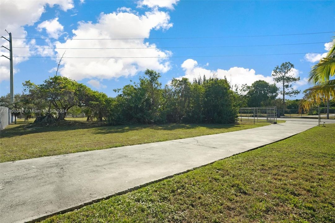 For Sale: $1,500,000 (4 beds, 2 baths, 2330 Square Feet)