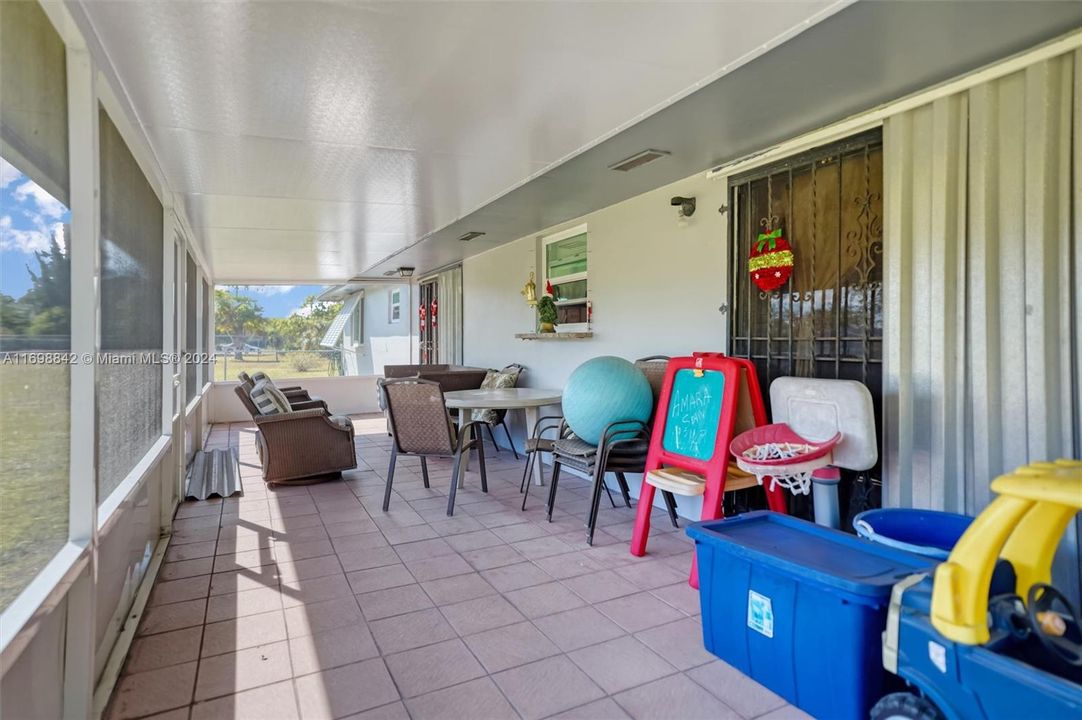 For Sale: $1,500,000 (4 beds, 2 baths, 2330 Square Feet)