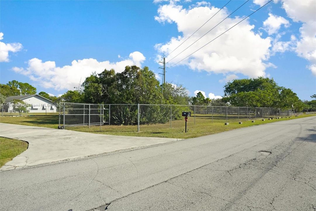 For Sale: $1,500,000 (4 beds, 2 baths, 2330 Square Feet)