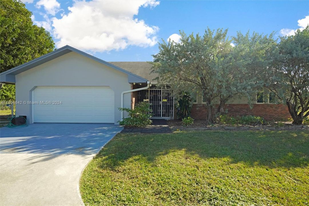 For Sale: $1,500,000 (4 beds, 2 baths, 2330 Square Feet)