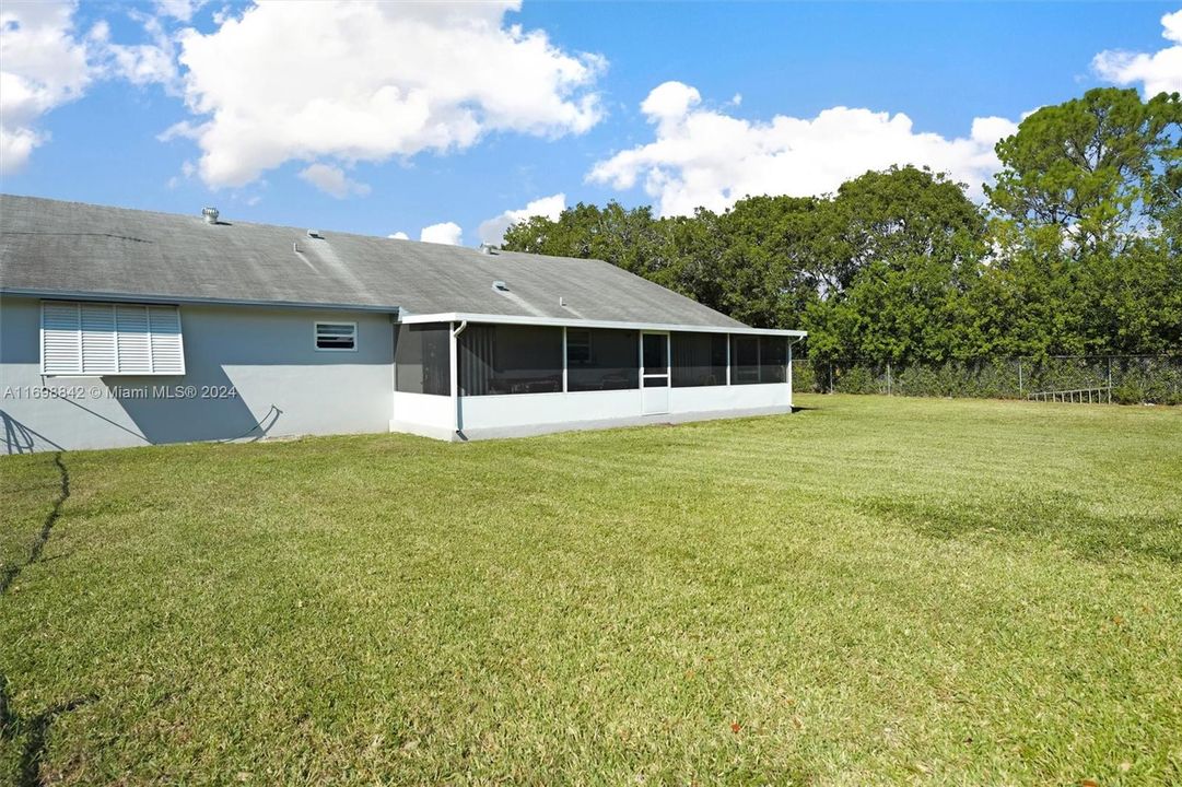 For Sale: $1,500,000 (4 beds, 2 baths, 2330 Square Feet)