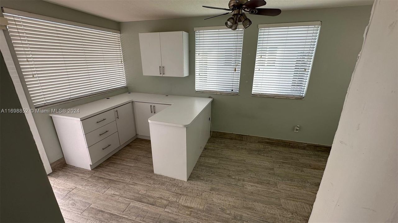 For Rent: $4,800 (2 beds, 2 baths, 1293 Square Feet)