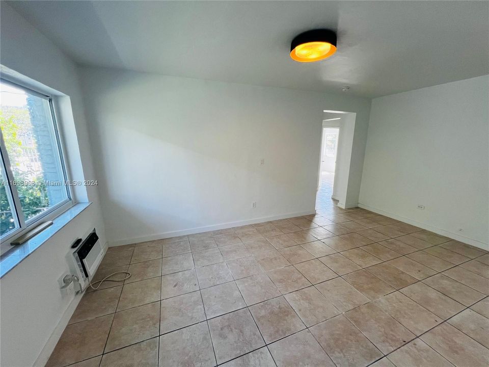 For Rent: $2,600 (2 beds, 2 baths, 1100 Square Feet)