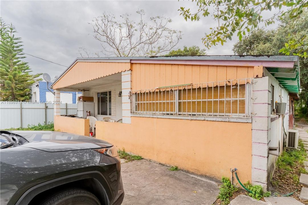 En Venta: $349,900 (3 camas, 1 baños, 1252 Pies cuadrados)