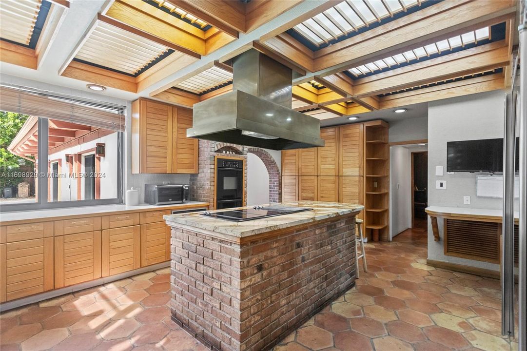 En Venta: $5,750,000 (6 camas, 6 baños, 6180 Pies cuadrados)