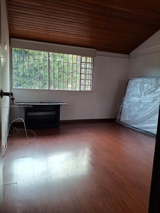 En Venta: $179,000 (4 camas, 2 baños, 0 Pies cuadrados)