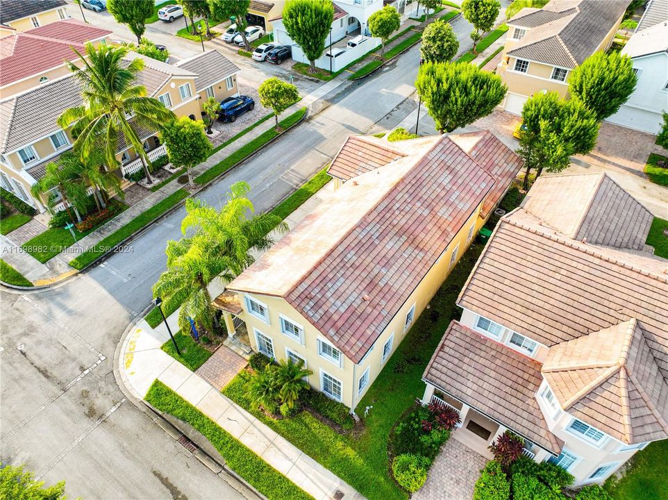 For Sale: $510,000 (3 beds, 2 baths, 2799 Square Feet)