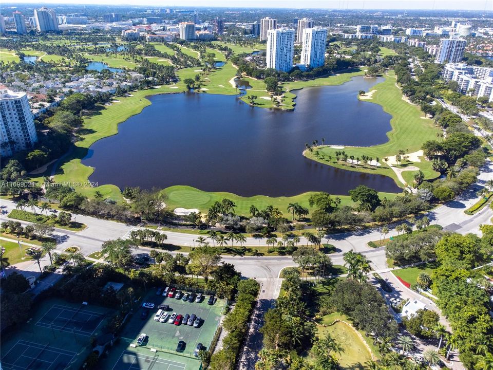 For Sale: $1,275,000 (2 beds, 3 baths, 2973 Square Feet)