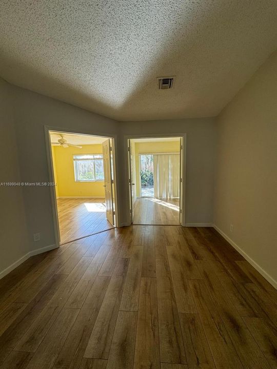 For Rent: $2,600 (2 beds, 2 baths, 1126 Square Feet)