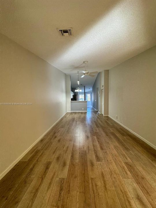 For Rent: $2,600 (2 beds, 2 baths, 1126 Square Feet)