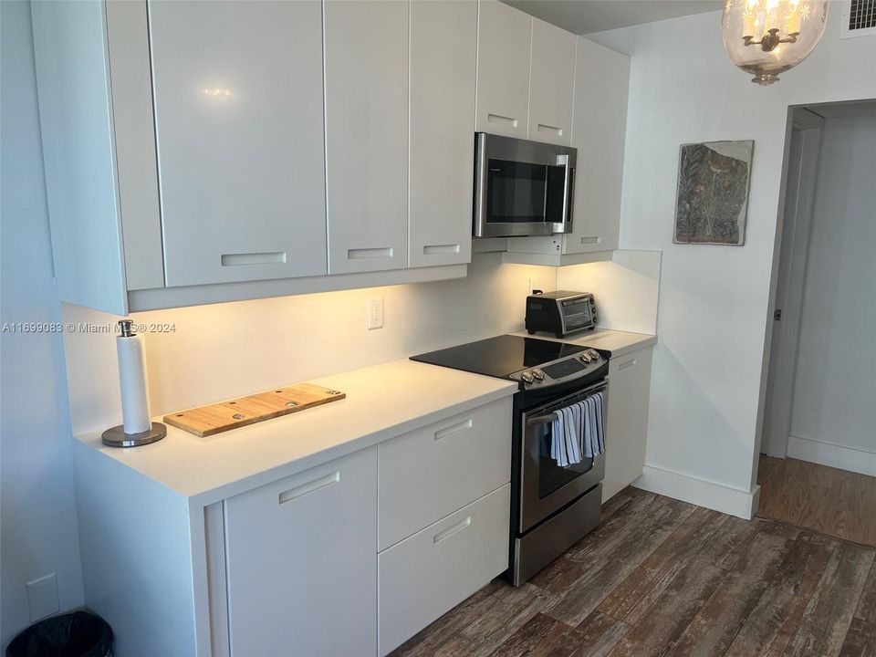 For Rent: $7,000 (2 beds, 2 baths, 1477 Square Feet)