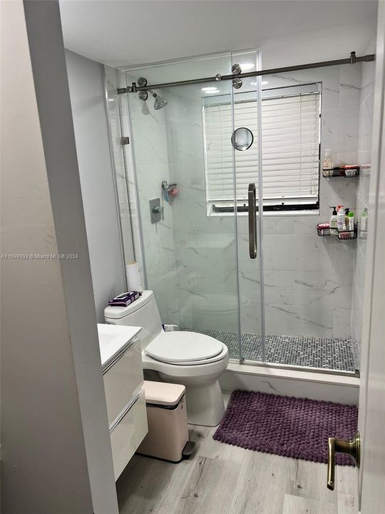 2 BATHROOM