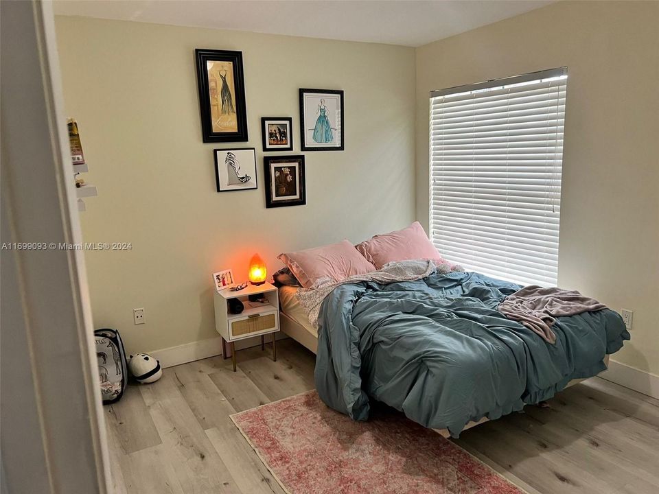 2 BEDROOM