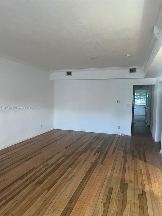 For Rent: $3,395 (3 beds, 2 baths, 2662 Square Feet)