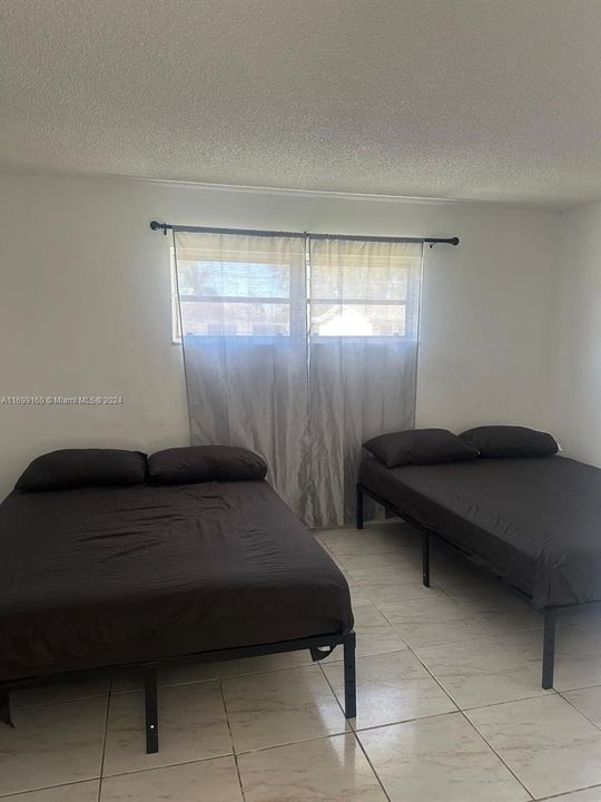 For Rent: $2,100 (2 beds, 2 baths, 918 Square Feet)