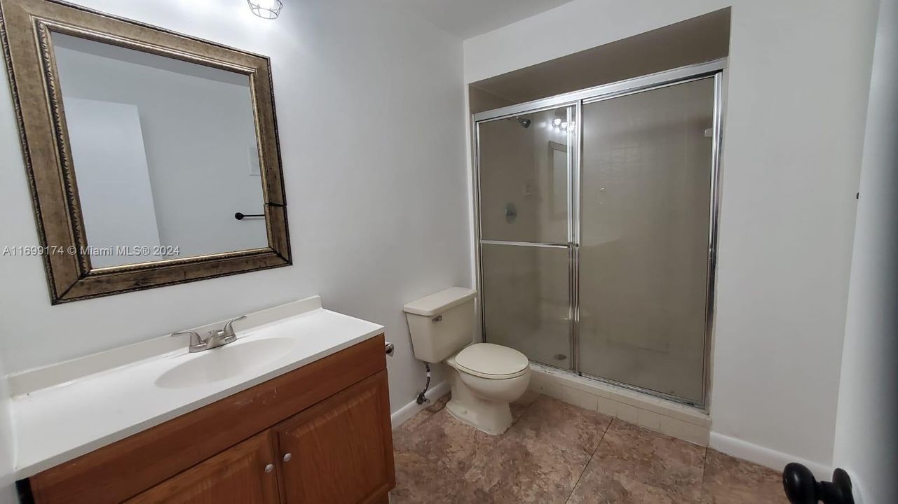 For Rent: $3,100 (3 beds, 2 baths, 1432 Square Feet)