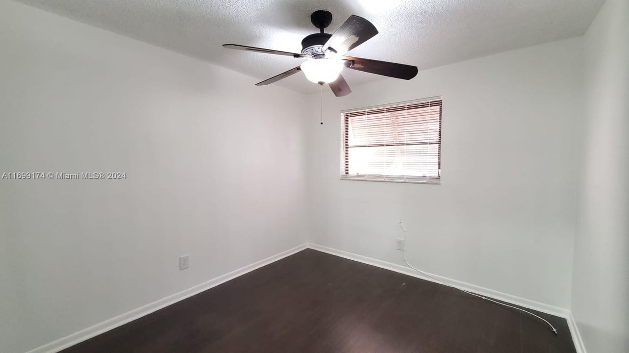 For Rent: $3,100 (3 beds, 2 baths, 1432 Square Feet)