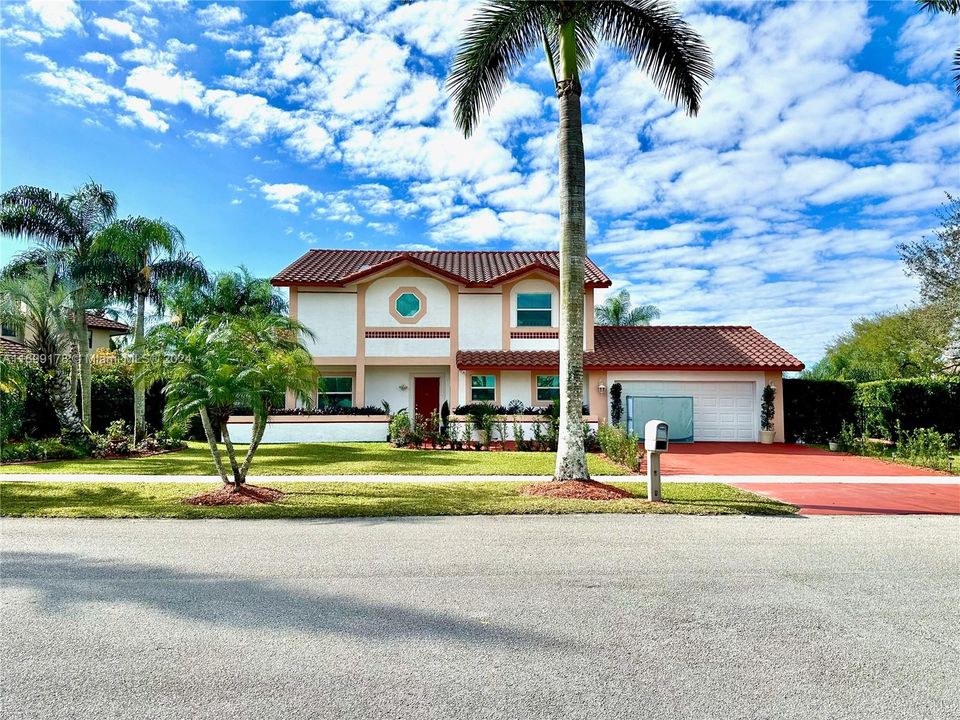 For Sale: $849,000 (3 beds, 2 baths, 2366 Square Feet)