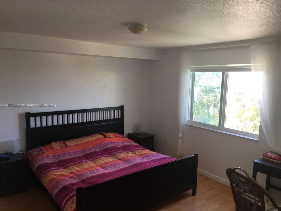 For Rent: $2,800 (2 beds, 2 baths, 891 Square Feet)