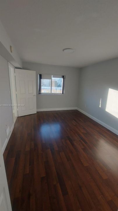 For Rent: $2,500 (2 beds, 2 baths, 900 Square Feet)