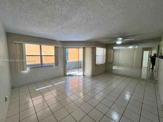 For Rent: $2,100 (2 beds, 2 baths, 1070 Square Feet)