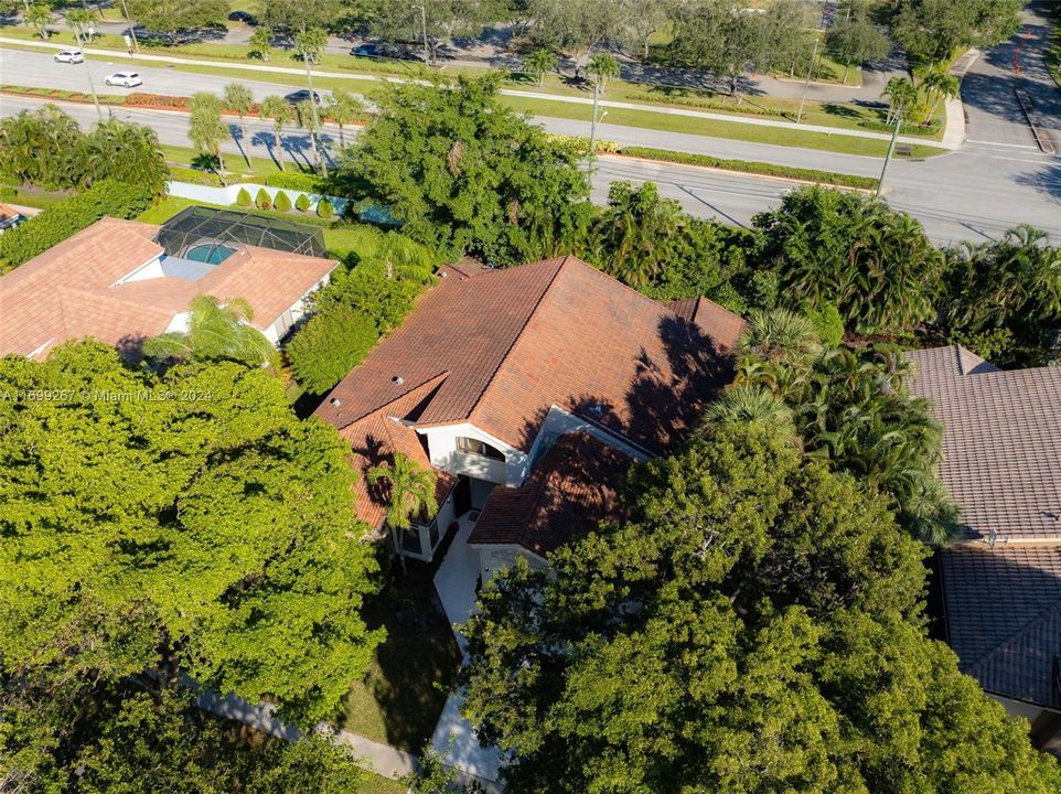 For Sale: $1,999,000 (5 beds, 3 baths, 3188 Square Feet)