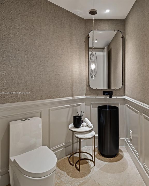 13621 Deering Bay Drive #503 powder room