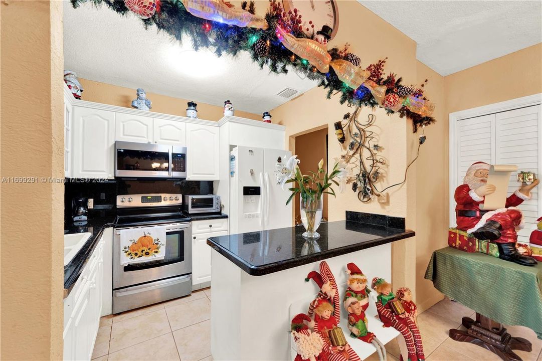 For Sale: $775,000 (4 beds, 3 baths, 2164 Square Feet)