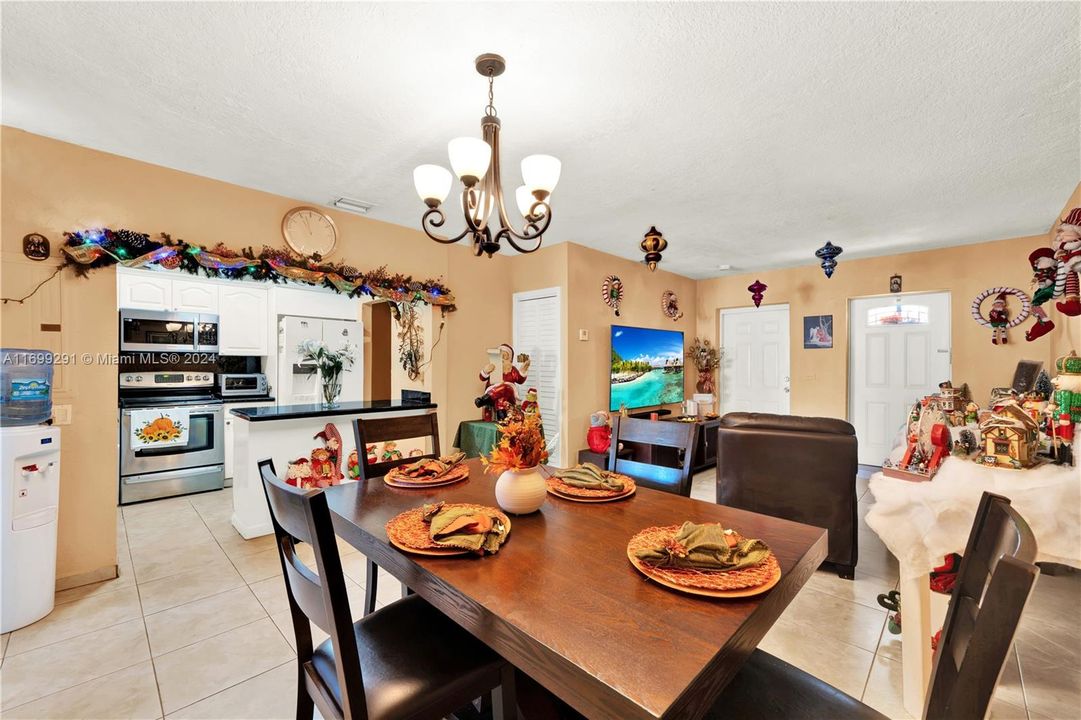 For Sale: $775,000 (4 beds, 3 baths, 2164 Square Feet)