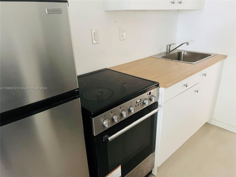 For Rent: $1,250 (1 beds, 1 baths, 1088 Square Feet)