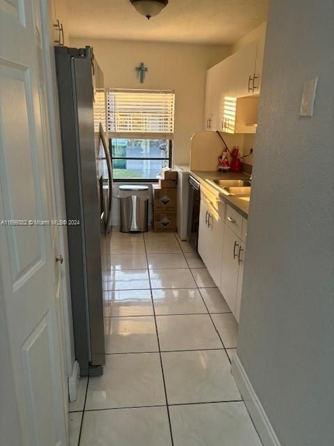 For Rent: $2,700 (2 beds, 2 baths, 970 Square Feet)