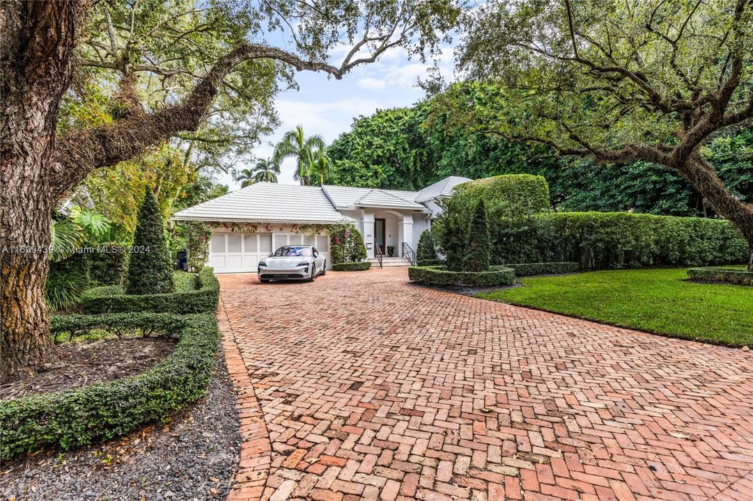 For Sale: $3,750,000 (4 beds, 3 baths, 3638 Square Feet)