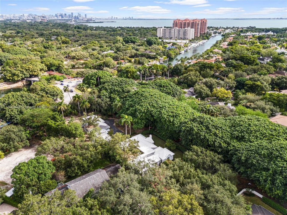 For Sale: $3,750,000 (4 beds, 3 baths, 3638 Square Feet)