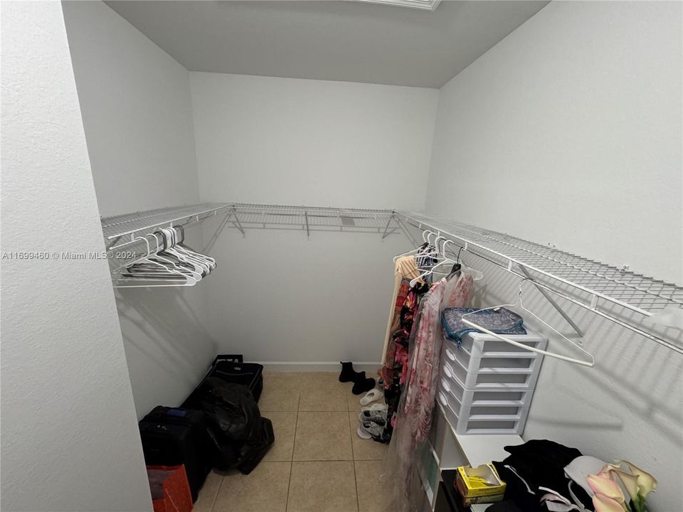 En Renta: $3,875 (3 camas, 3 baños, 2008 Pies cuadrados)