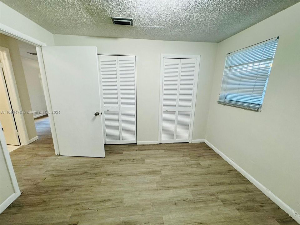 For Rent: $2,500 (2 beds, 2 baths, 870 Square Feet)