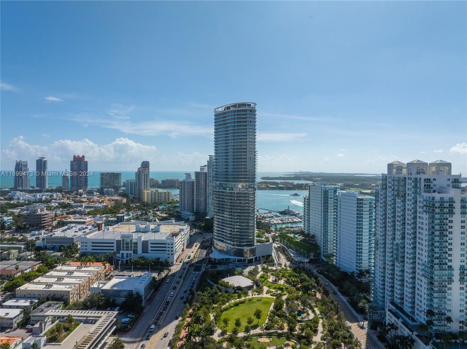 For Sale: $5,320,000 (3 beds, 3 baths, 2526 Square Feet)