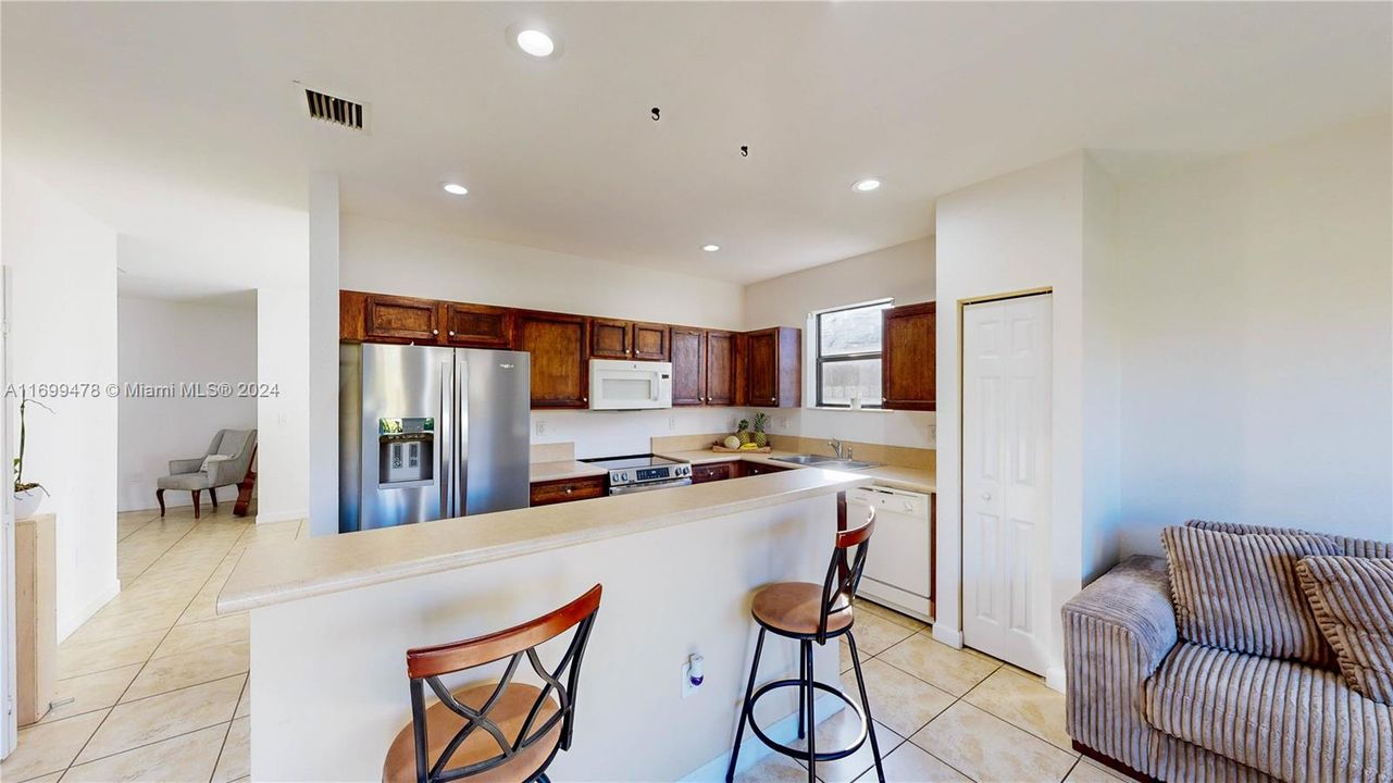 For Sale: $565,000 (4 beds, 3 baths, 2267 Square Feet)