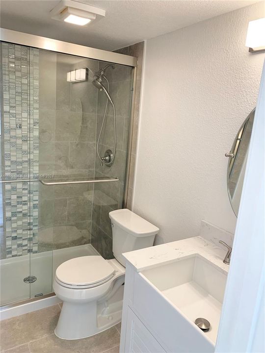 For Rent: $2,350 (2 beds, 2 baths, 754 Square Feet)