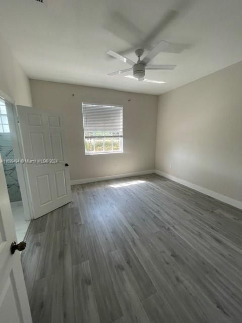 For Rent: $2,900 (3 beds, 2 baths, 1277 Square Feet)