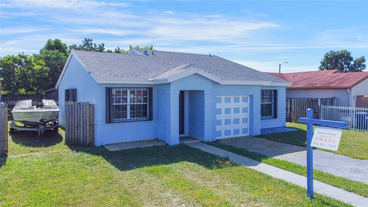 For Sale: $525,000 (3 beds, 2 baths, 1357 Square Feet)