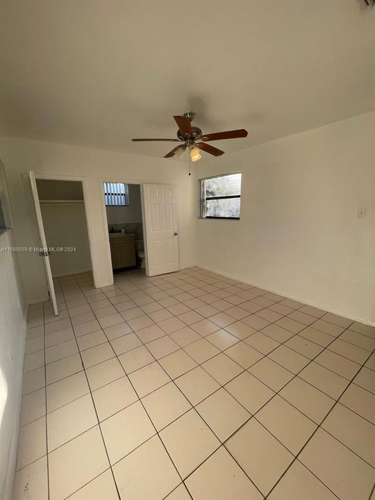 For Rent: $3,500 (4 beds, 2 baths, 2616 Square Feet)