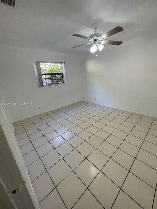 For Rent: $3,500 (4 beds, 2 baths, 2616 Square Feet)