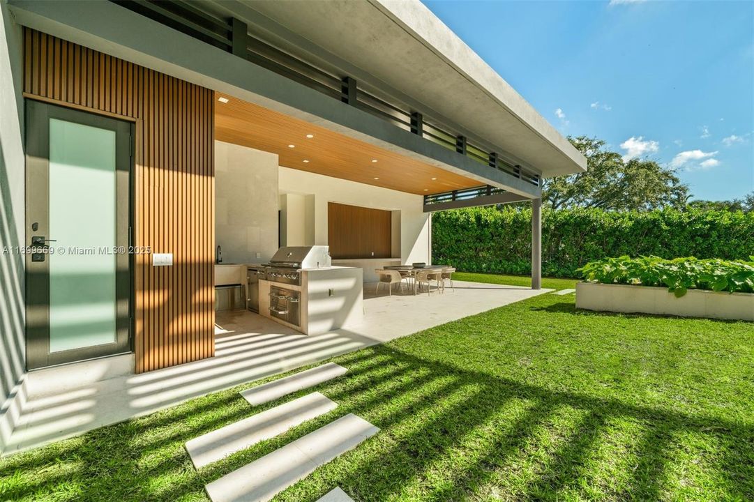 En Venta: $11,550,000 (7 camas, 6 baños, 7818 Pies cuadrados)