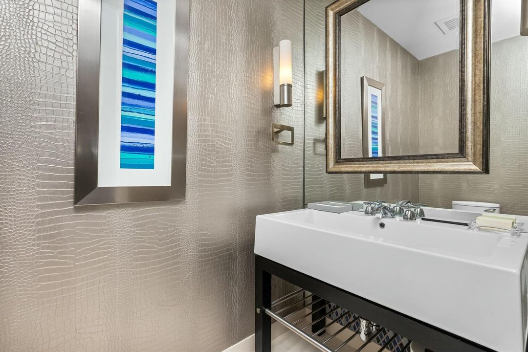 Powder room