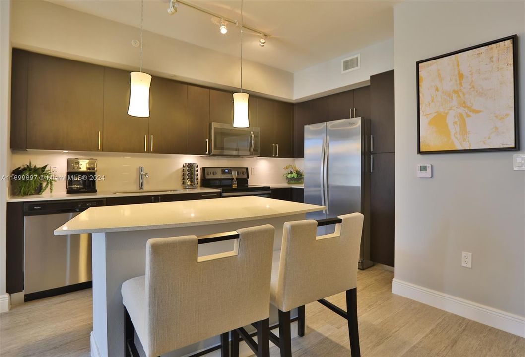 For Rent: $3,059 (1 beds, 1 baths, 777 Square Feet)