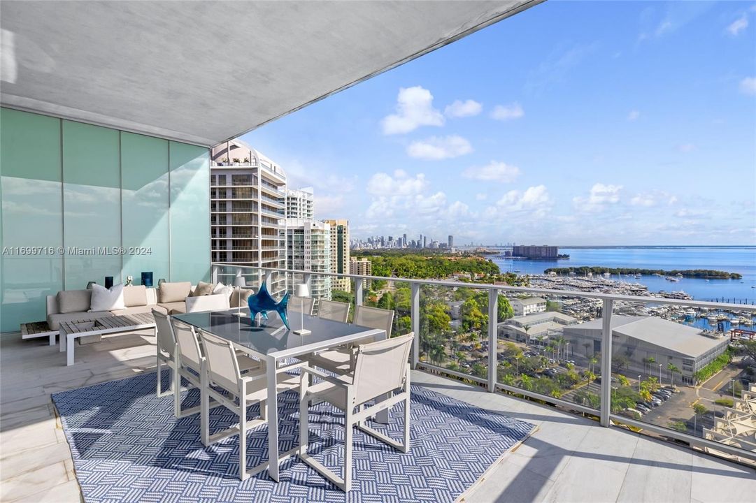 For Sale: $9,500,000 (5 beds, 5 baths, 3607 Square Feet)