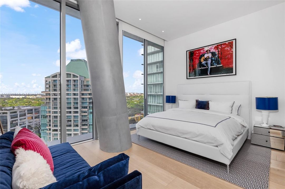 For Sale: $9,500,000 (5 beds, 5 baths, 3607 Square Feet)