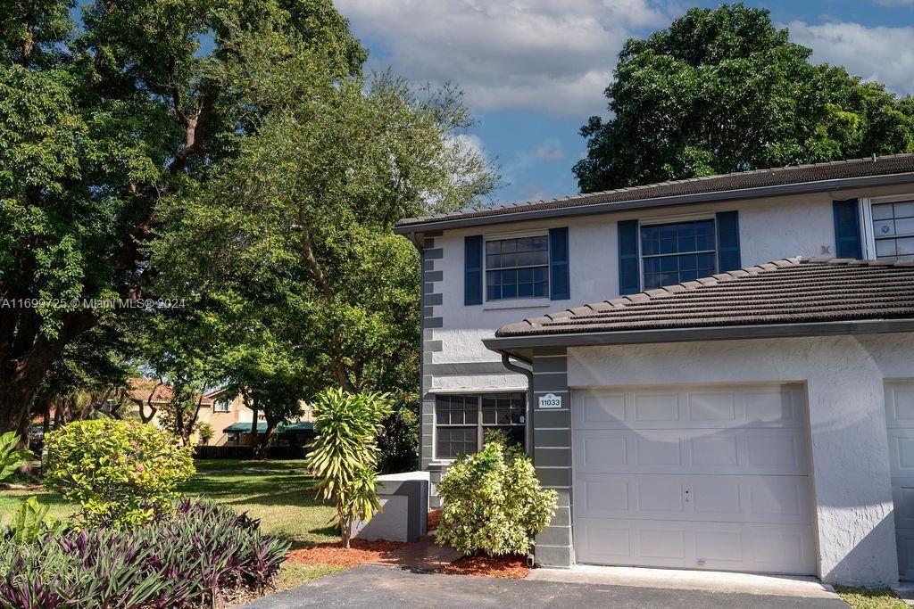 For Sale: $485,000 (3 beds, 2 baths, 1492 Square Feet)